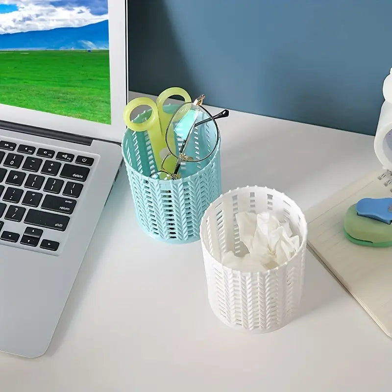 Round Hollow Imitation Rattan Pen Holder for Desk Storage