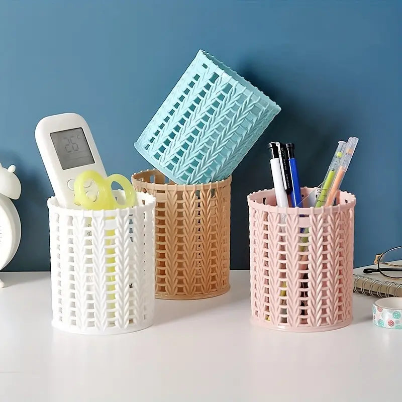Round Hollow Imitation Rattan Pen Holder for Desk Storage